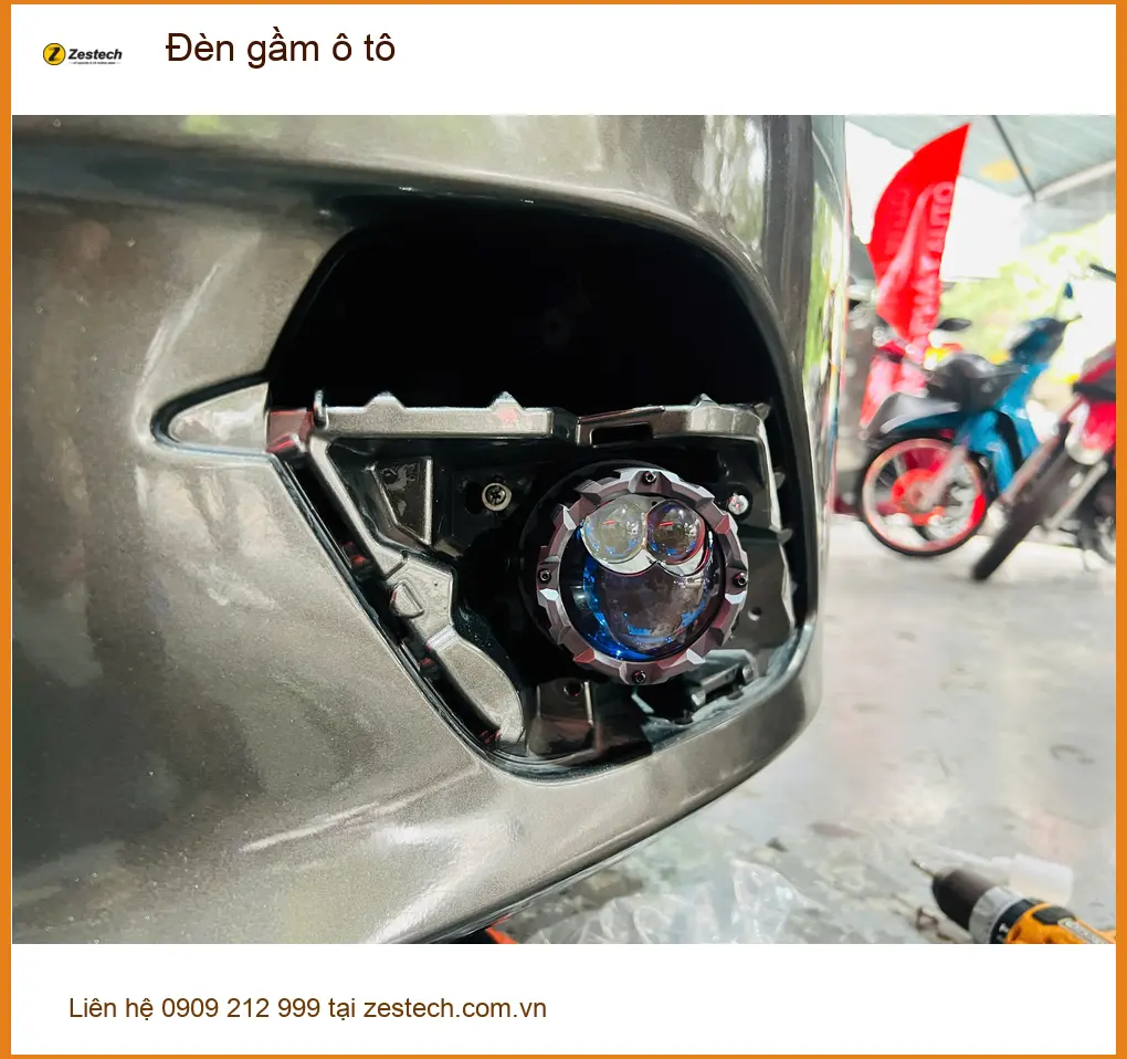 Chú Hưng độ đèn gầm ô tô cho Toyota Veloz tại Thủ Đức vì đèn zin yếu