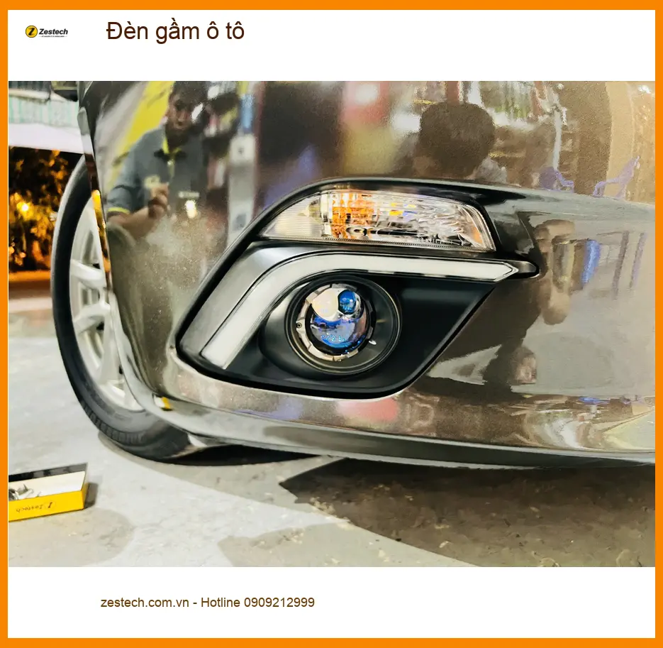 Anh Khải độ đèn gầm ô tô Hyundai Accent tại Quận 8 tăng tầm nhìn ban đêm
