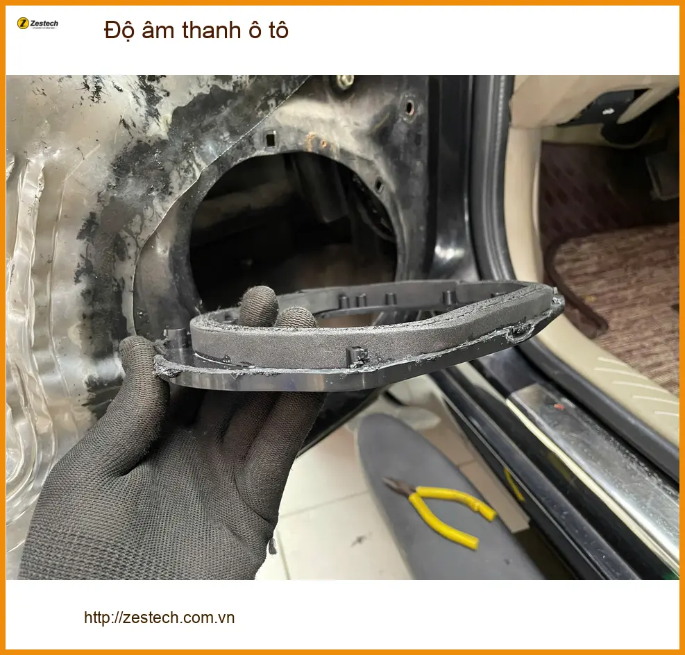 Anh Minh Hyundai Accent độ âm thanh ô tô tại Quận 5 để nâng tầm trải nghiệm âm nhạc ảnh thực tế 2