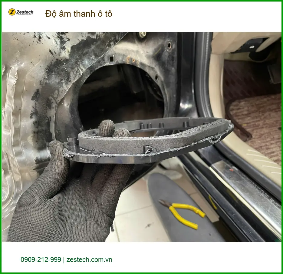 Chị Thanh độ âm thanh ô tô cho Honda CRV tại Quận 1 để nghe nhạc chất lượng hơn ảnh thực tế 2