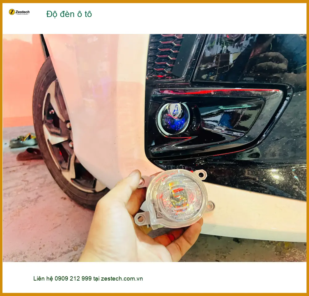 Chị Thảo độ đèn ô tô cho Hyundai Accent tại Quận Bình Thạnh để tăng sáng an toàn