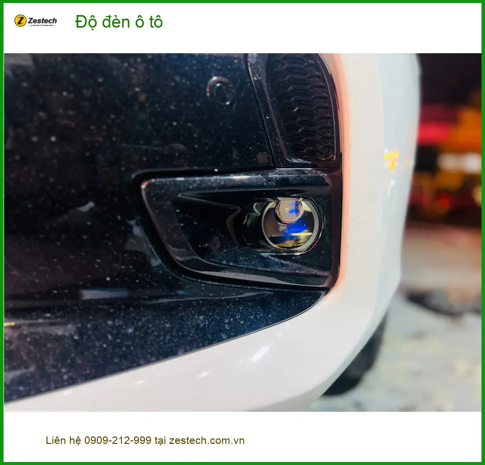 Anh Quang độ đèn ô tô cho Ford Everest tại Quận 2 vì đèn zin quá yếu khi đi đường trường