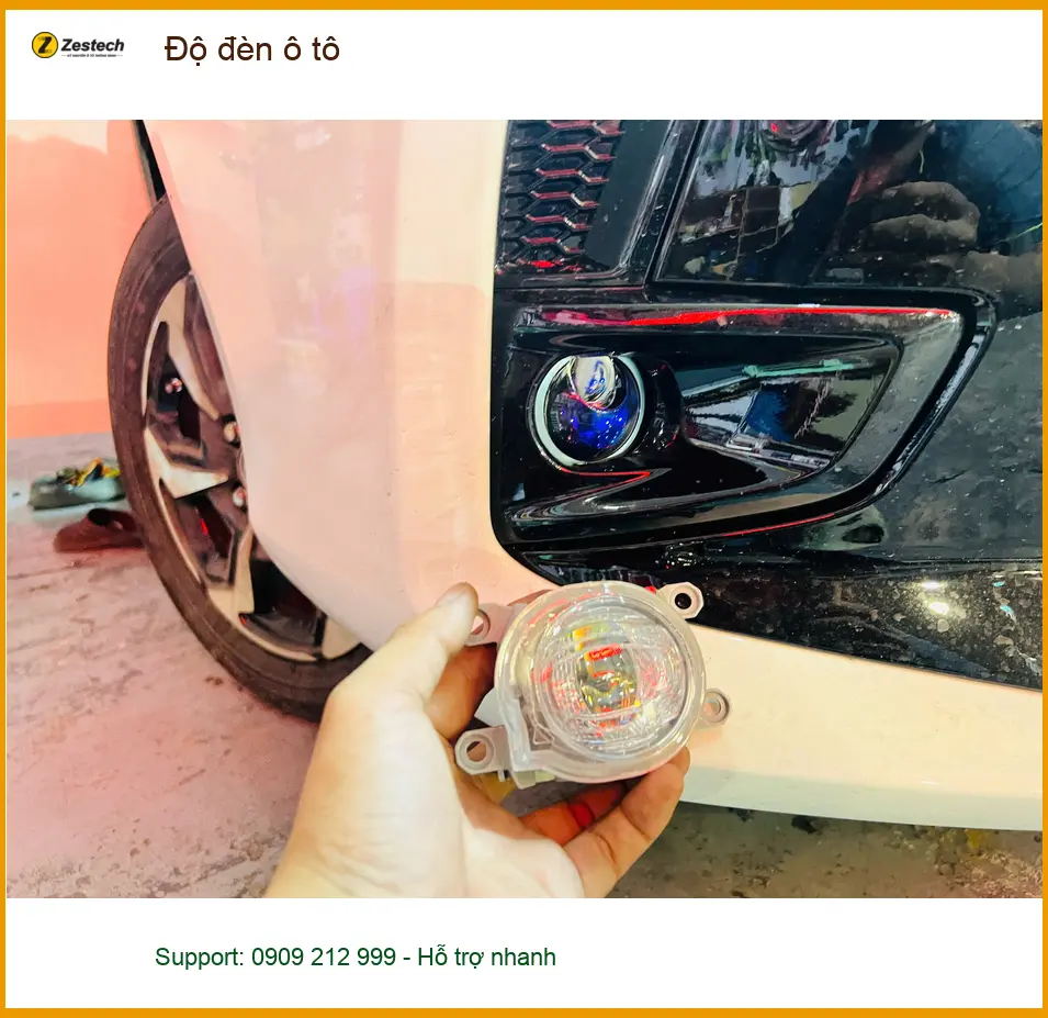 Anh Quang độ đèn ô tô cho Ford Everest tại Quận 2 vì đèn zin quá yếu khi đi đường trường ảnh thực tế 4