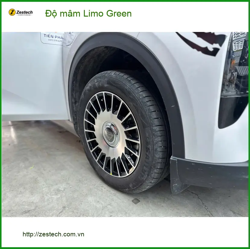 Chị Thảo độ mâm Limo Green cho Hyundai Creta tại Quận 1 để xe thêm cá tính
