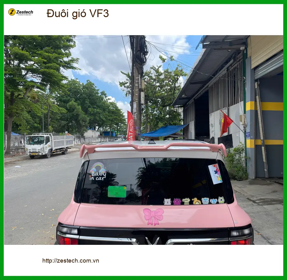 Dịch vụ lắp đuôi gió VF3 chính hãng cho Chị Bích tại Quận 6 để xe thêm thể thao ảnh thực tế 4