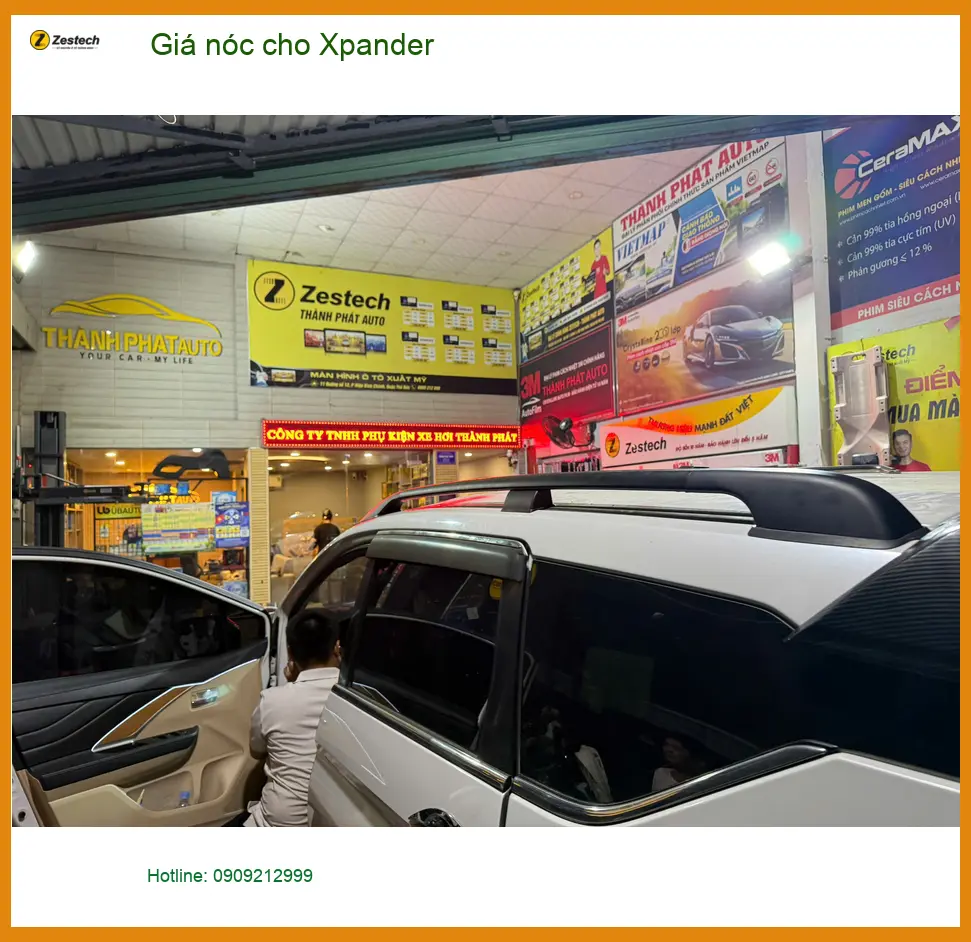 Anh Dũng lắp giá nóc cho Xpander tại Quận 3 chuẩn bị cho chuyến cắm trại