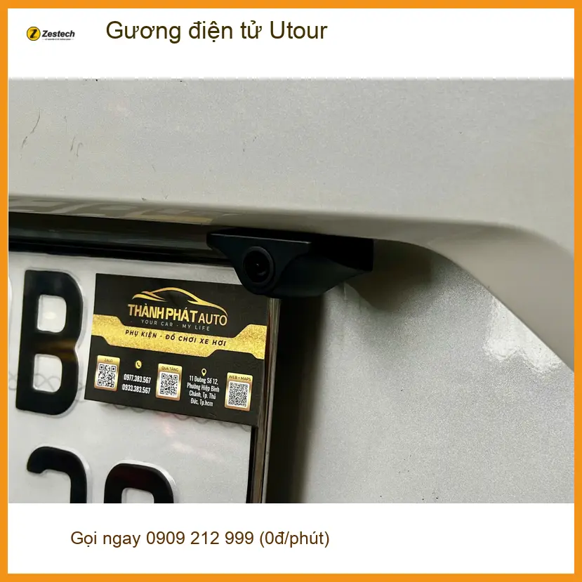 Chị Hương Giang lắp Gương điện tử Utour cho Honda HR-V tại Quận 4 để quan sát an toàn hơn