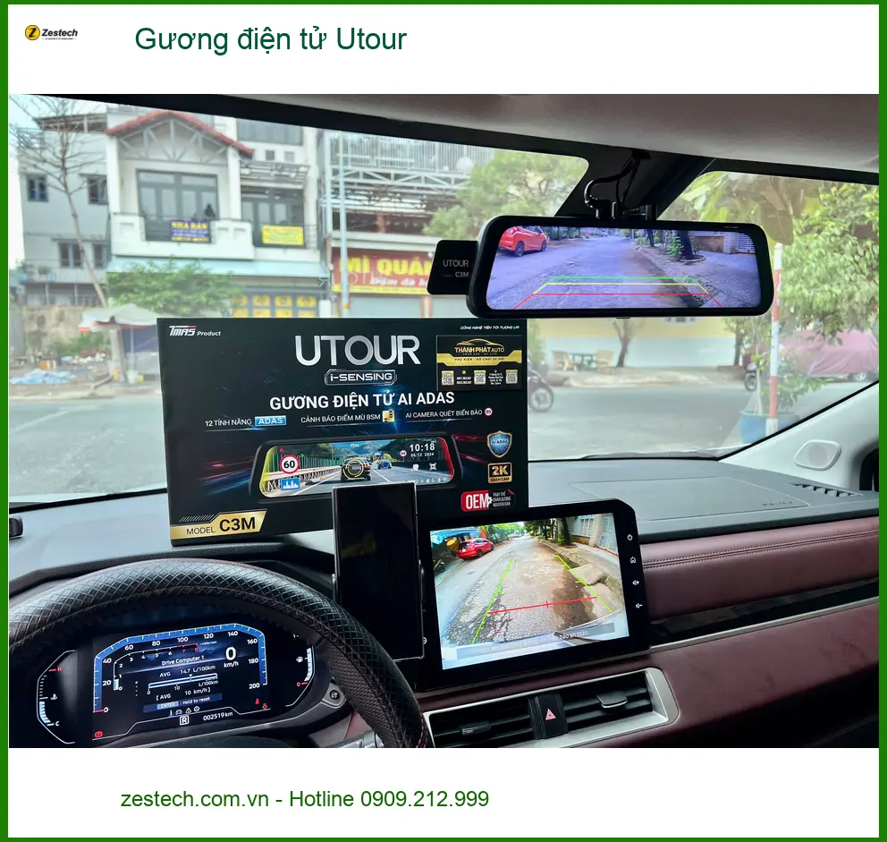 Chú Minh lắp Gương điện tử Utour cho Mazda CX-5 tại Quận 3 để lái xe an toàn hơn ảnh thực tế 3
