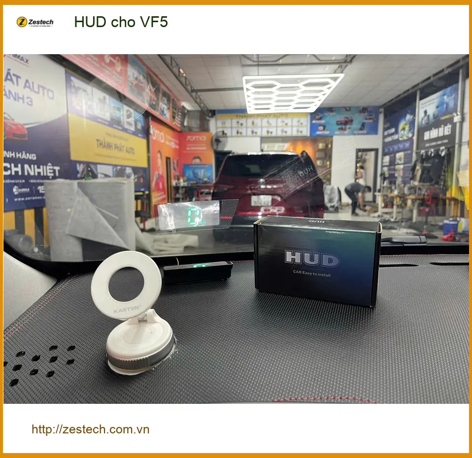 Chú Long lắp HUD cho VinFast VF5 tại Quận 9 để hiển thị thông tin rõ ràng ảnh thực tế 5