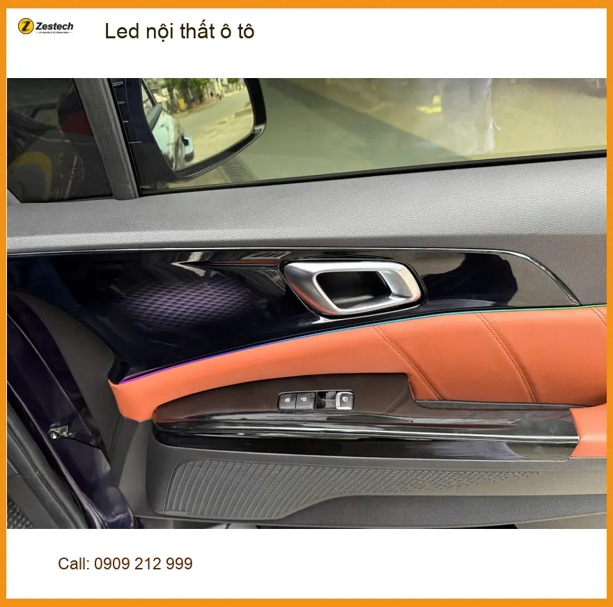 Cô Thúy lắp Led nội thất ô tô cho Hyundai Accent ở Quận Thủ Đức ảnh thực tế 2