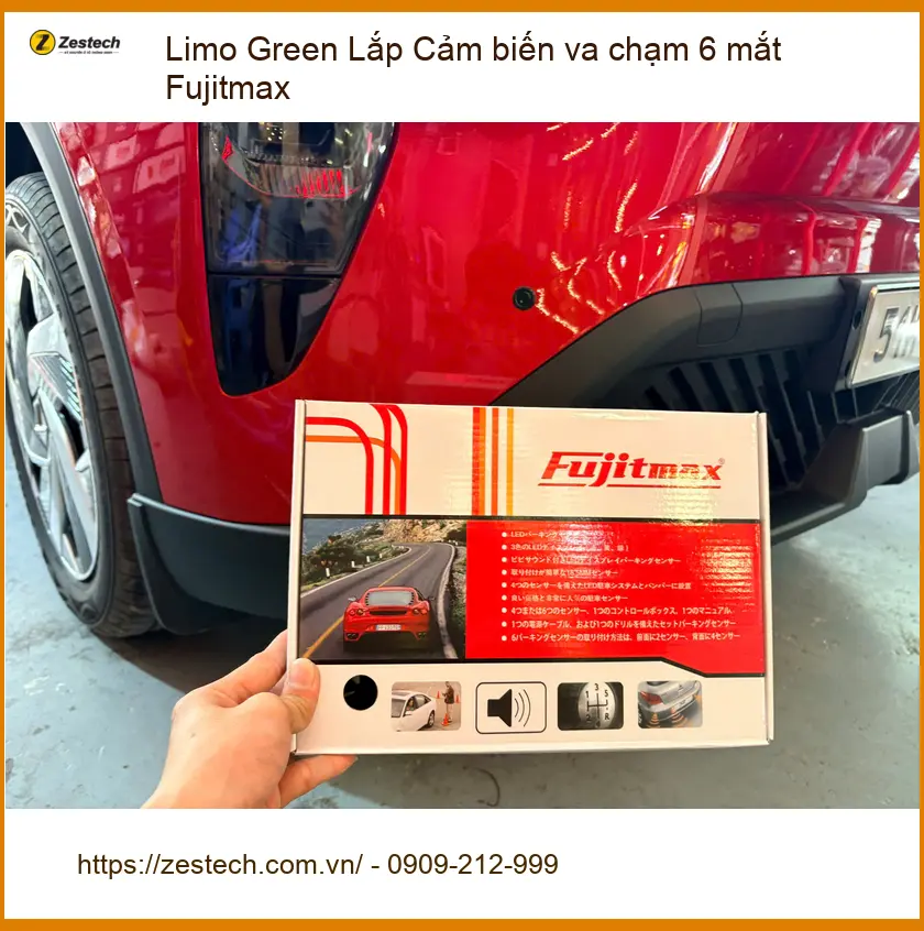 Anh Long lắp cảm biến va chạm 6 mắt Fujitmax cho VinFast Lux A2.0 tại Quận Tân Phú để an tâm đỗ xe.