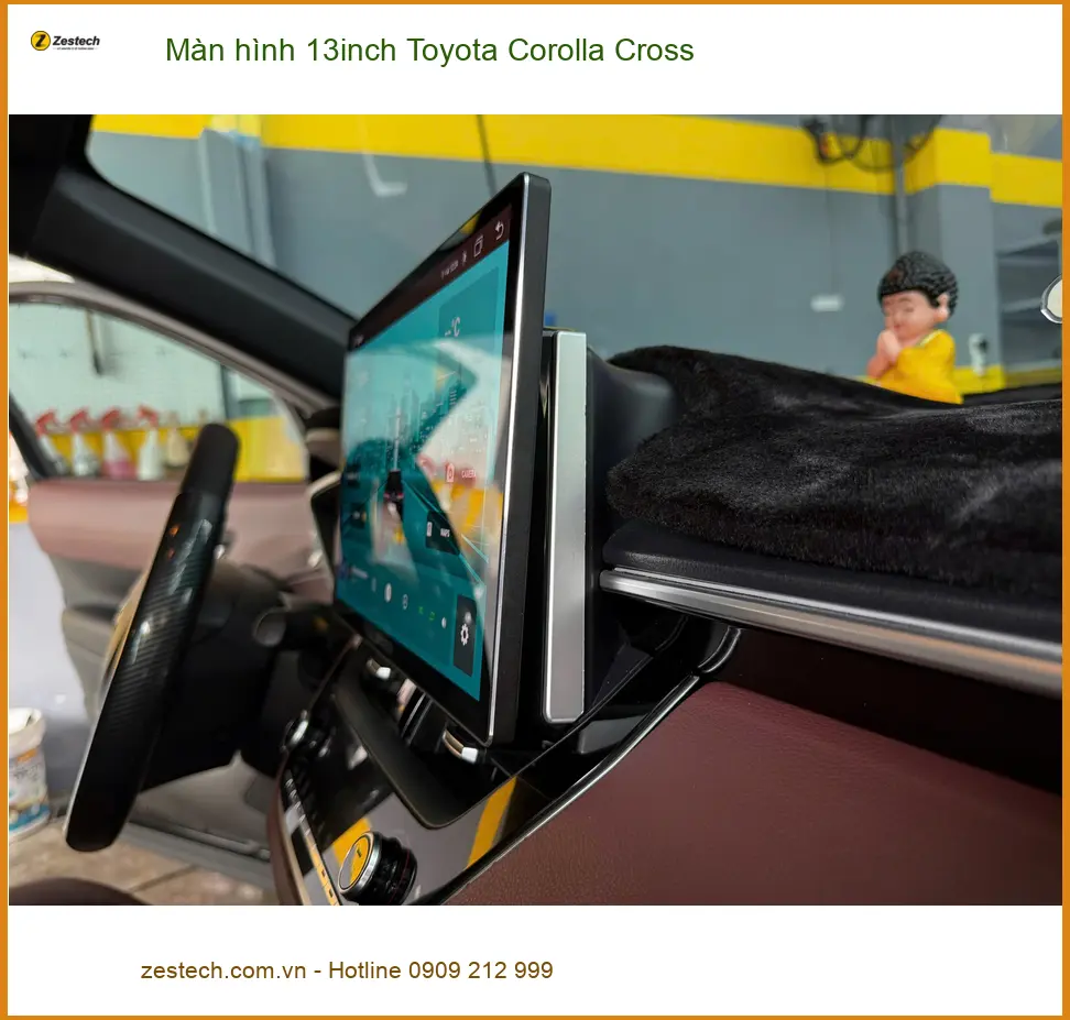 Cô Bình gắn màn hình 13inch Toyota Corolla Cross Quận 2 giải quyết nỗi lo con quấy khóc trên xe ảnh thực tế 2