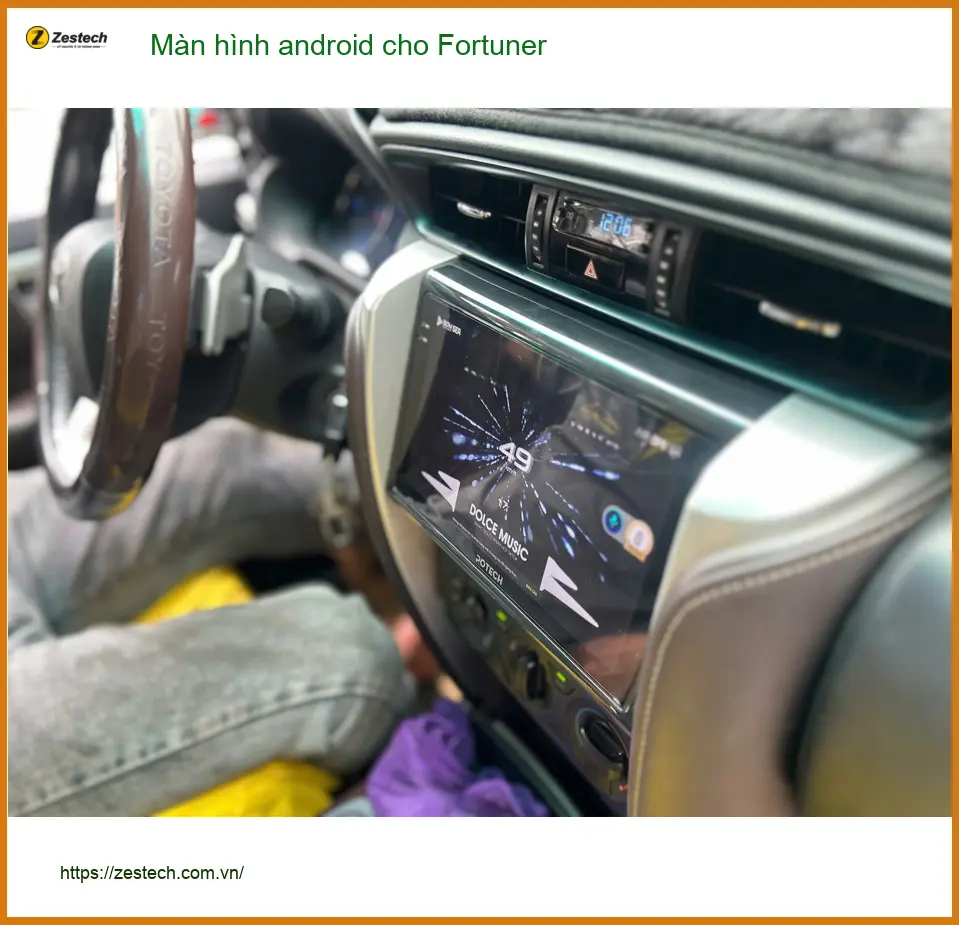 Chị Thúy lắp màn hình android cho Fortuner tại Quận 9 để nâng tầm tiện ích cho xe ảnh thực tế 4