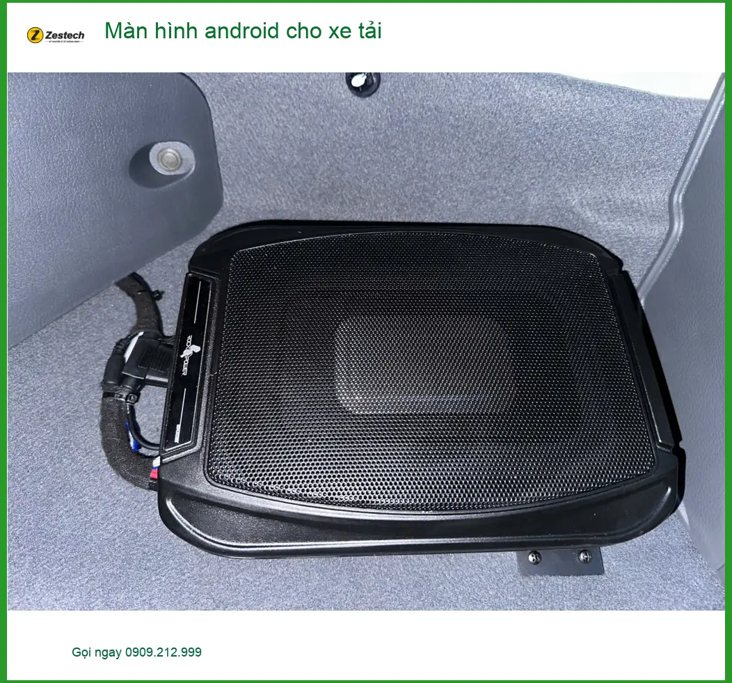 Anh Quang lắp màn hình Android cho xe tải tại Quận 2 vì màn hình zin quá cũ ảnh thực tế 4