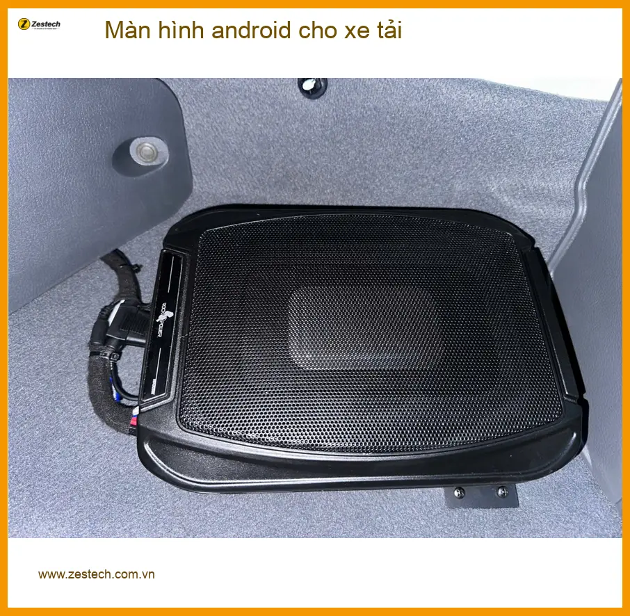 Chú Tùng lắp màn hình Android cho xe tải Isuzu D-MAX tại Quận Tân Bình ảnh thực tế 3