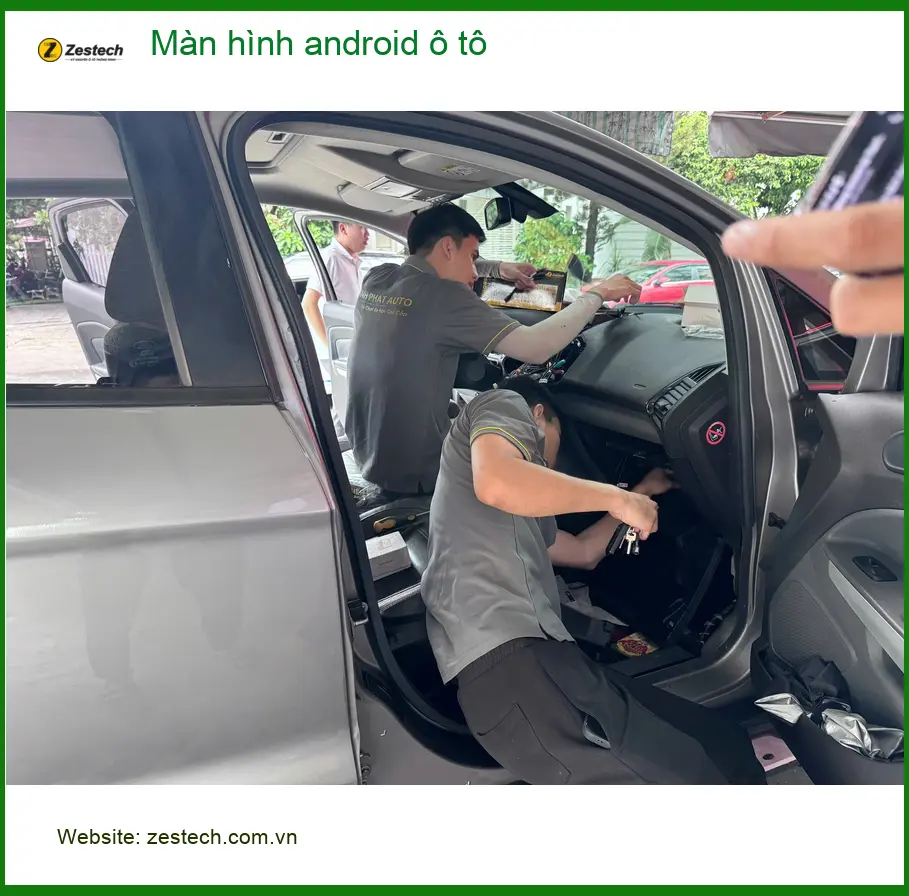 Chú Cường lắp màn hình android ô tô cho Toyota Camry tại Quận 8 ảnh thực tế 2