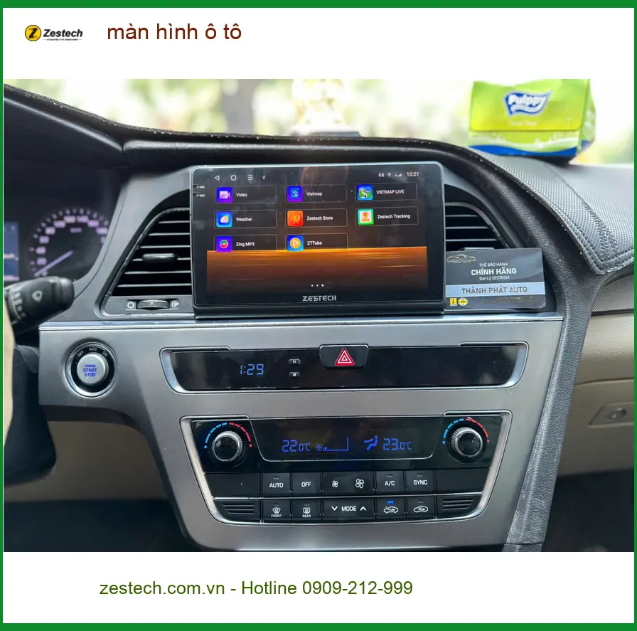 Anh Tùng lắp màn hình ô tô cho Hyundai SantaFe tại Cần Giờ để tiện theo dõi dẫn đường ảnh thực tế 3