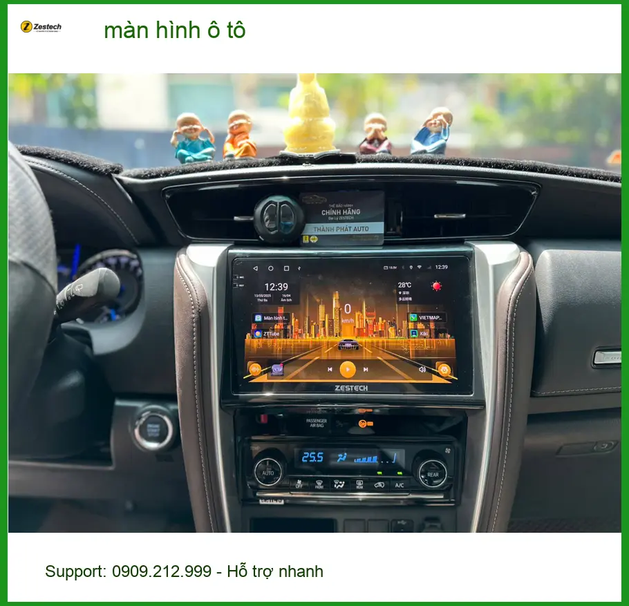 Chị Lan Anh lắp màn hình ô tô Toyota Vios tại Quận Bình Thạnh để xe sang hơn