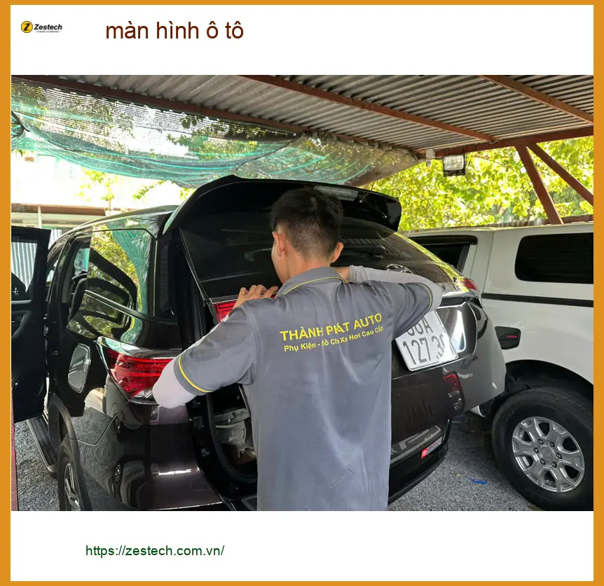 Chị Lan Anh lắp màn hình ô tô Toyota Vios tại Quận Bình Thạnh để xe sang hơn ảnh thực tế 2