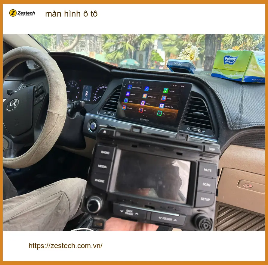 Chị Vân nâng cấp màn hình ô tô Android cho Toyota Corolla Cross Quận 3 ảnh thực tế 4