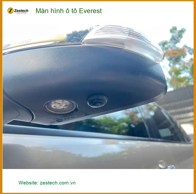 Anh Tấn nâng cấp màn hình ô tô cho Ford Everest tại Quận Bình Tân vì màn zin kém
