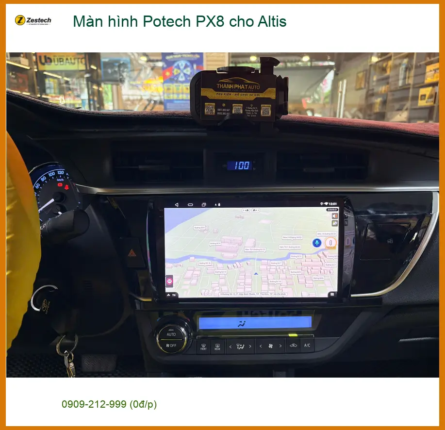 Anh Hoàng lắp màn hình Potech PX8 cho Altis ở Quận Bình Thạnh