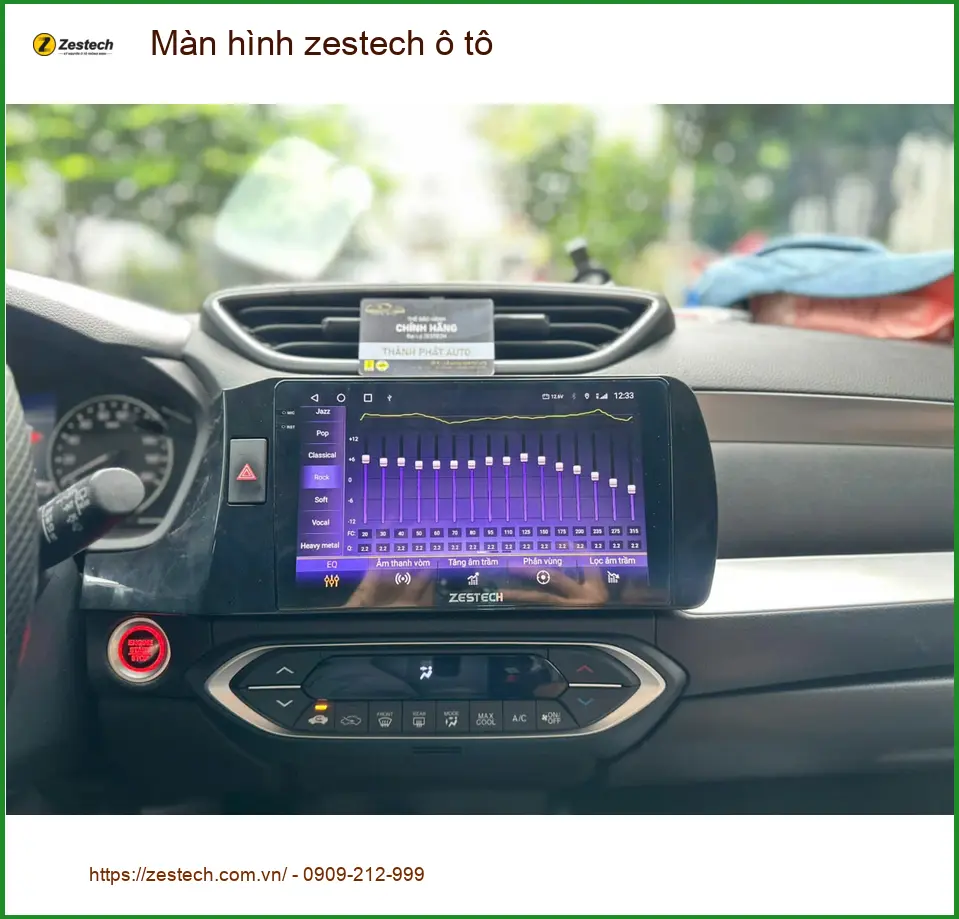 Anh Dũng lắp màn hình Zestech ô tô cho Honda Civic tại Quận 9 để tiện di chuyển ảnh thực tế 2