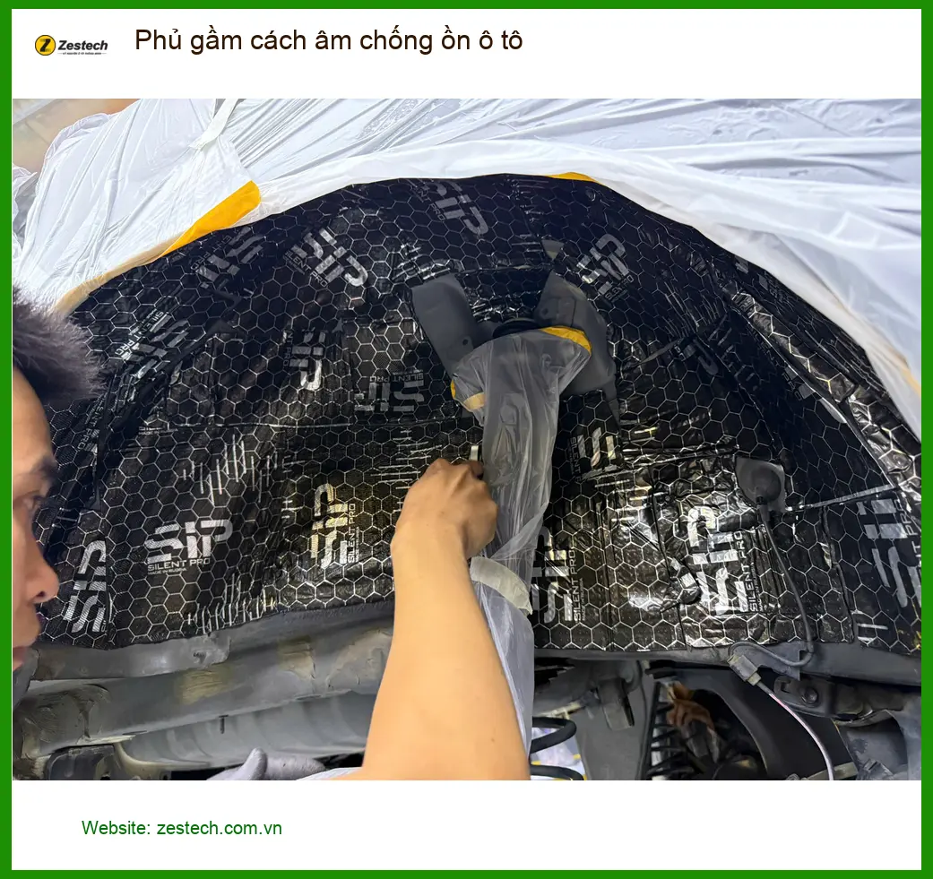 Anh Minh phủ gầm cách âm chống ồn ô tô cho Kia K3 tại Quận Bình Thạnh