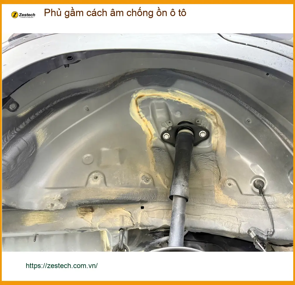 Anh Minh phủ gầm cách âm chống ồn ô tô cho Kia K3 tại Quận Bình Thạnh ảnh thực tế 3