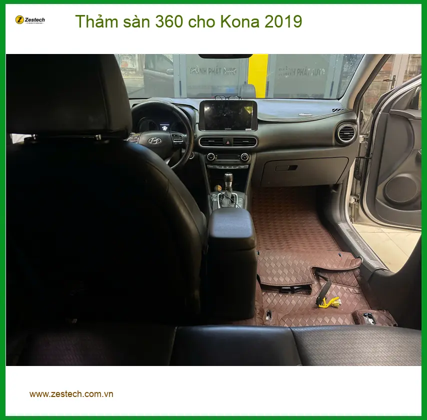 Cô Minh lắp thảm sàn 360 cho Kona 2019 Quận 7 để nội thất xe luôn sạch đẹp ảnh thực tế 5
