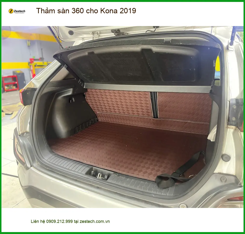 Chị Thảo lắp thảm sàn 360 cho Kona 2019 tại Hóc Môn để sàn xe luôn sạch ảnh thực tế 4