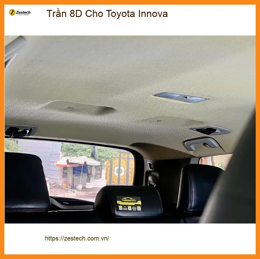 Anh Khang lắp Trần 8D cho Toyota Innova tại Hóc Môn vì muốn nội thất xe sang trọng và sạch sẽ hơn ảnh thực tế 2