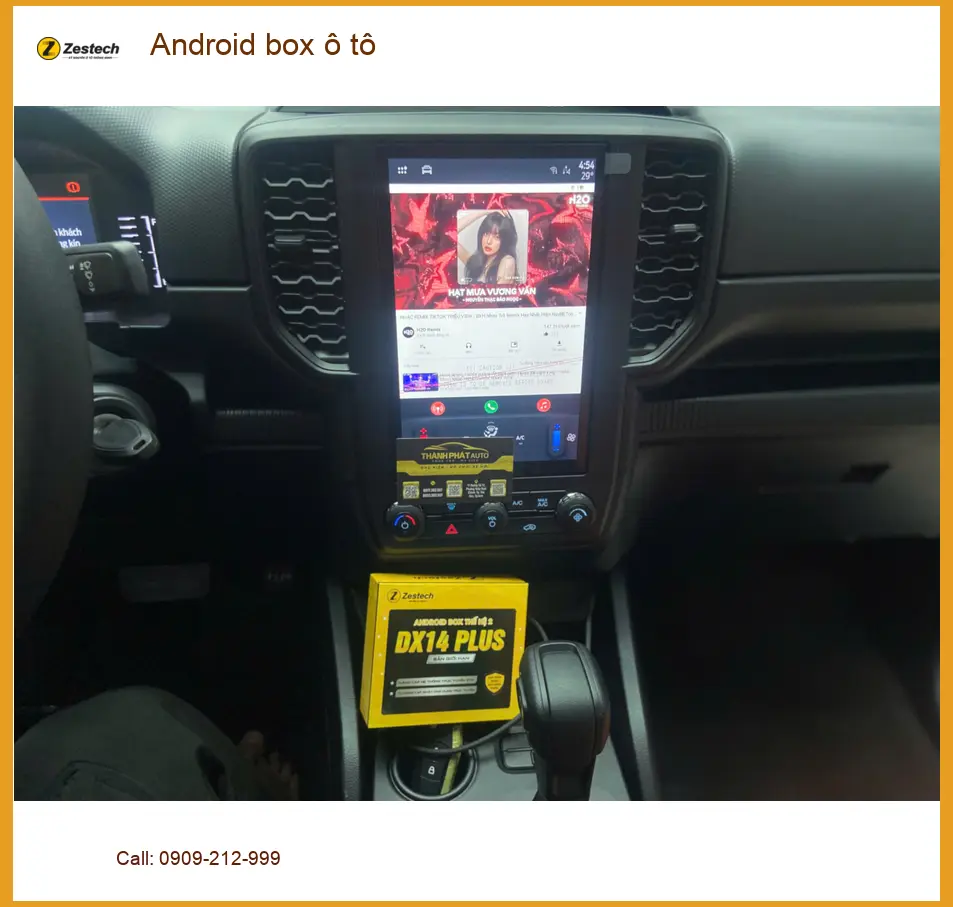 Chị Nguyệt Ánh lắp Android box ô tô Ford Everest tại Gò Vấp tiện đường