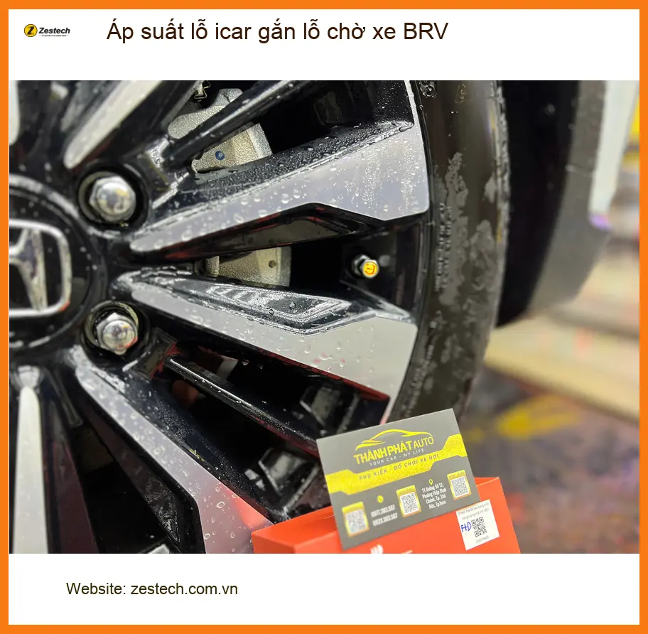 Anh Khang gắn cảm biến áp suất lốp iCar lỗ chờ xe BRV tại Quận Thủ Đức ảnh thực tế 4