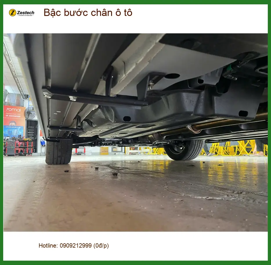 Anh Quang lắp bậc bước chân ô tô cho SantaFe để gia đình lên xuống xe dễ hơn ảnh thực tế 3