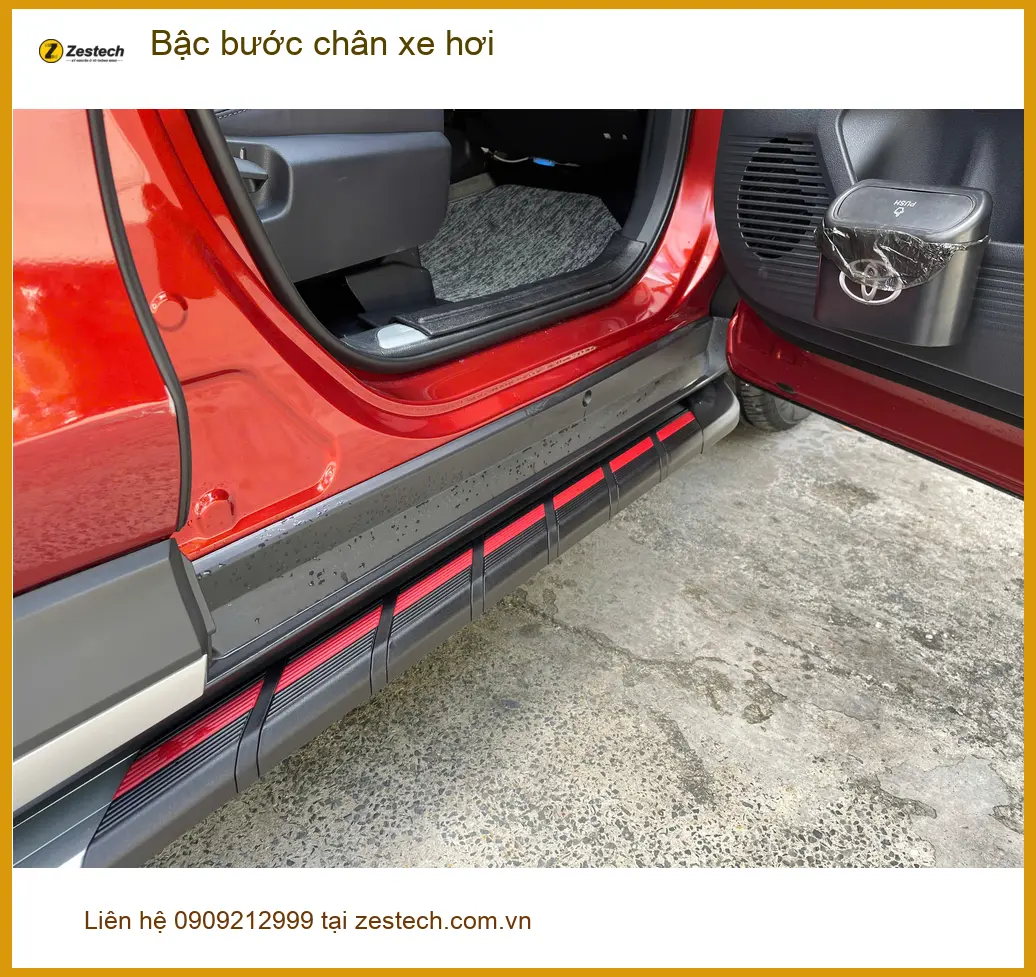 Anh Tấn lắp bậc bước chân xe hơi VinFast Lux SA tại Quận Thủ Đức