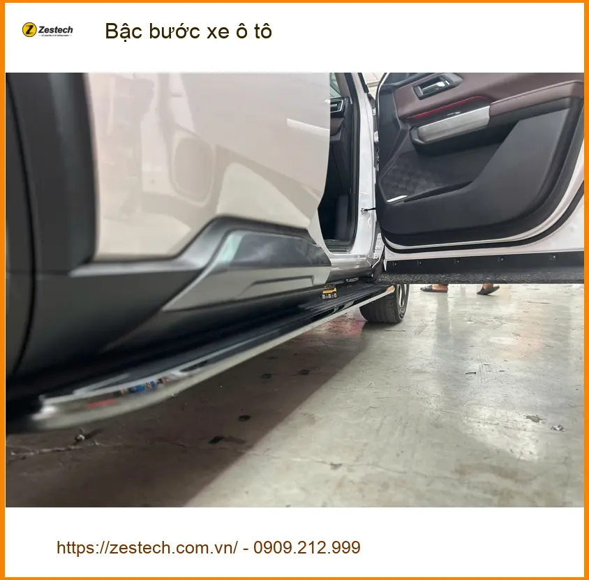 Anh Kiệt lắp bậc bước xe ô tô Kia Seltos tại Quận 3 tiện dụng ảnh thực tế 2