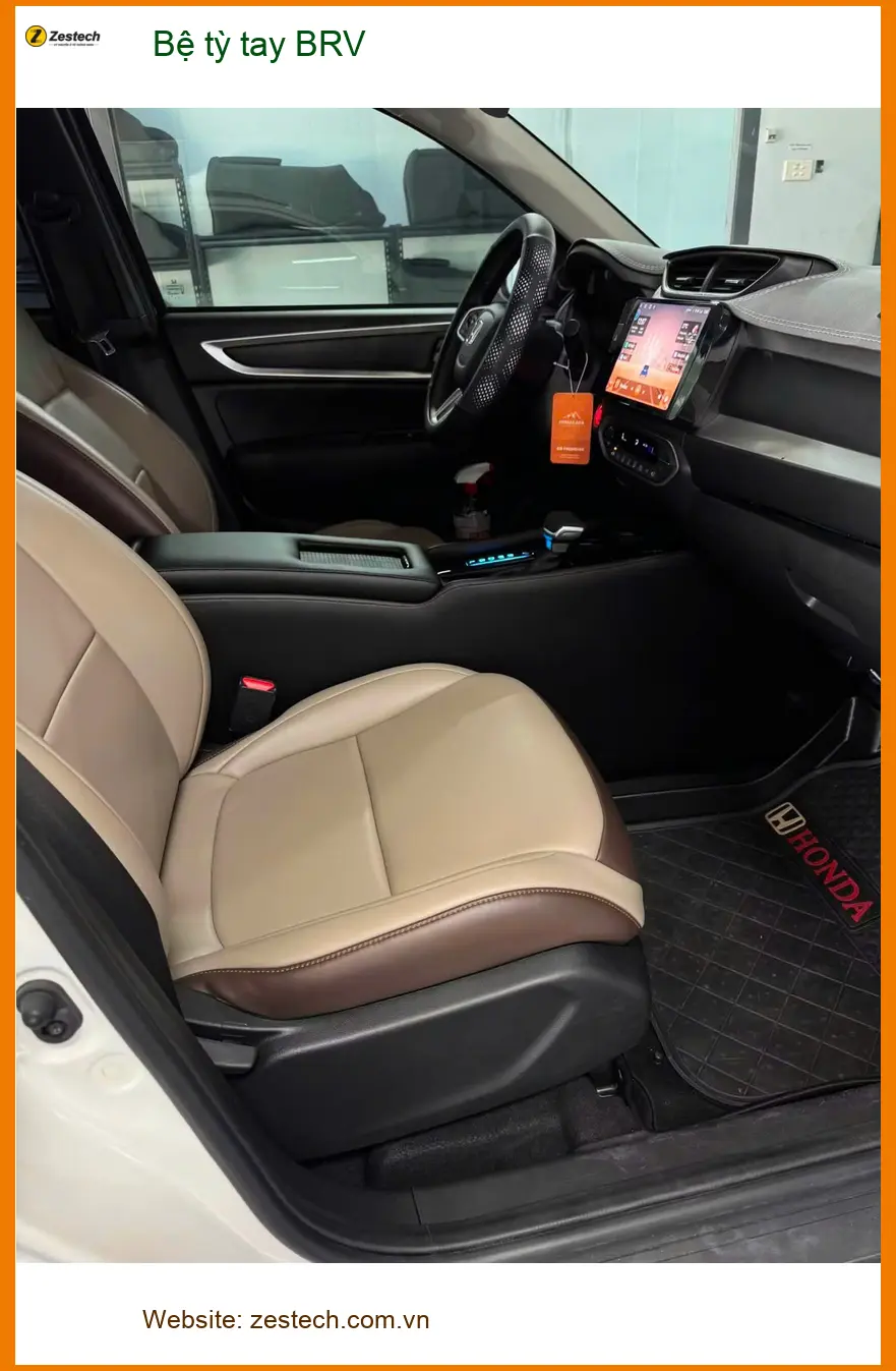 Anh Khải lắp Bệ tỳ tay BRV cho Honda BR-V tại Quận 2 để lái xe thoải mái hơn