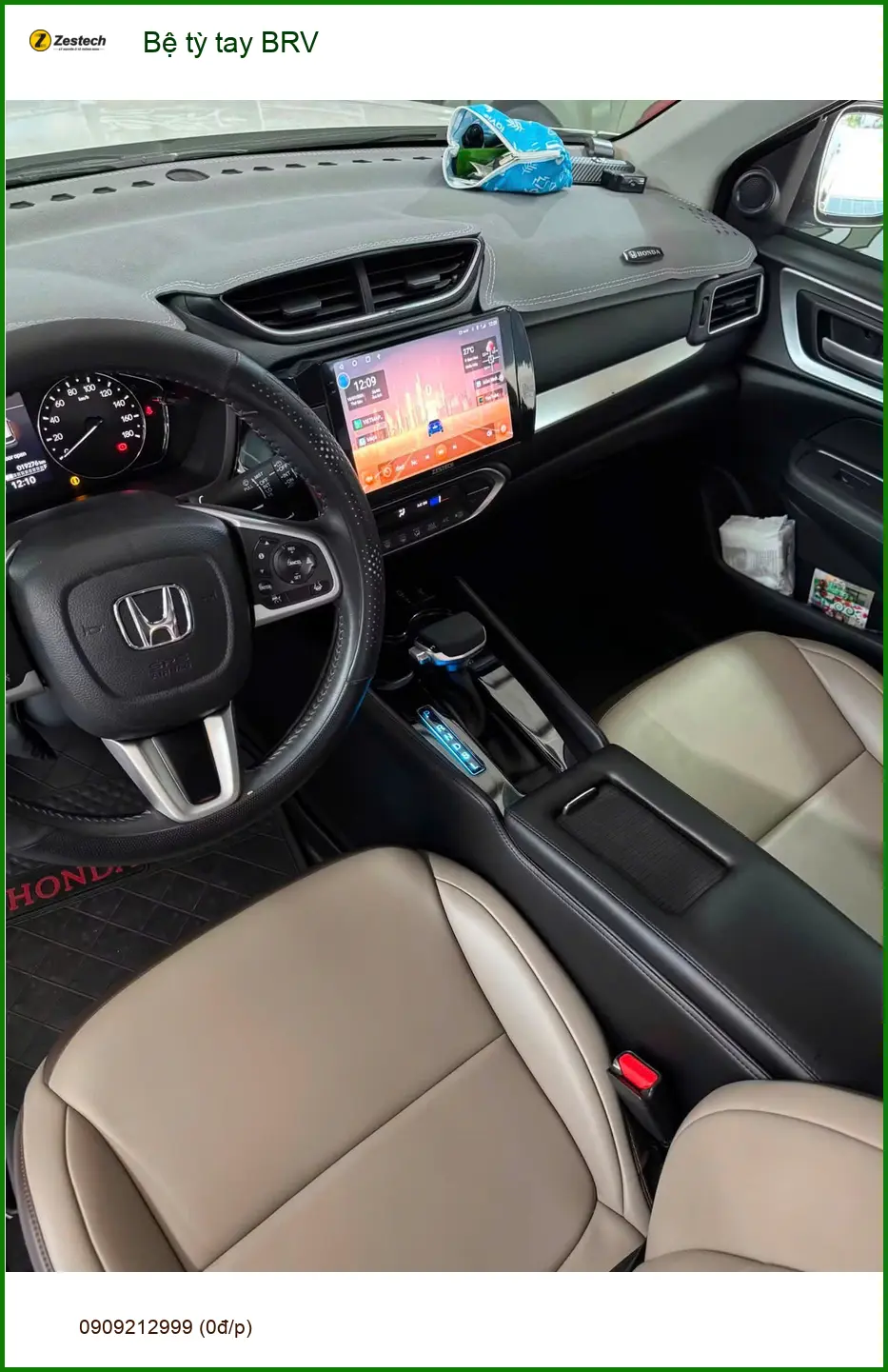 Anh Khôi lắp bệ tỳ tay BRV cho Honda HR-V tại Quận Tân Phú để tăng tiện nghi.