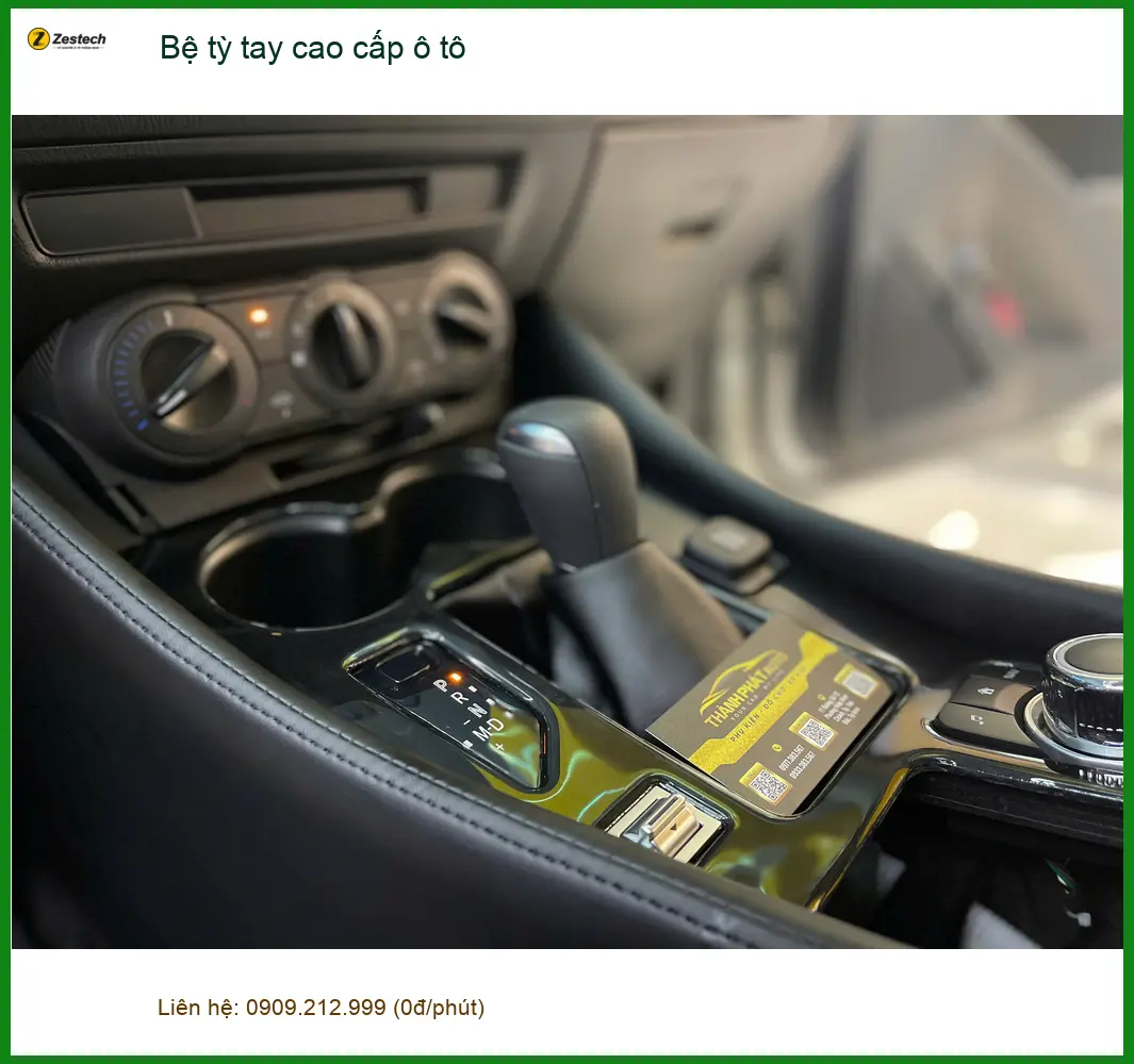Anh Tùng lắp bệ tỳ tay cao cấp ô tô Mazda CX-5 Thủ Đức để lái xe đỡ mỏi ảnh thực tế 3