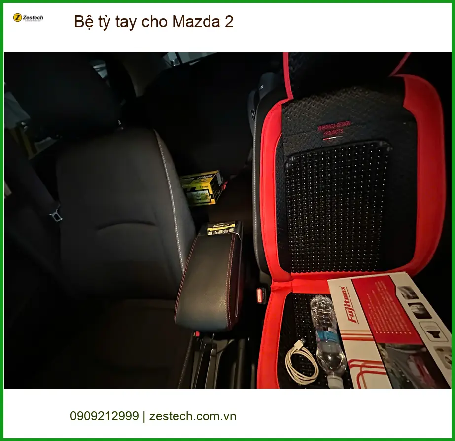 Chú Phước lắp bệ tỳ tay cho Mazda 2 tại Quận Thủ Đức để lái thoải mái hơn