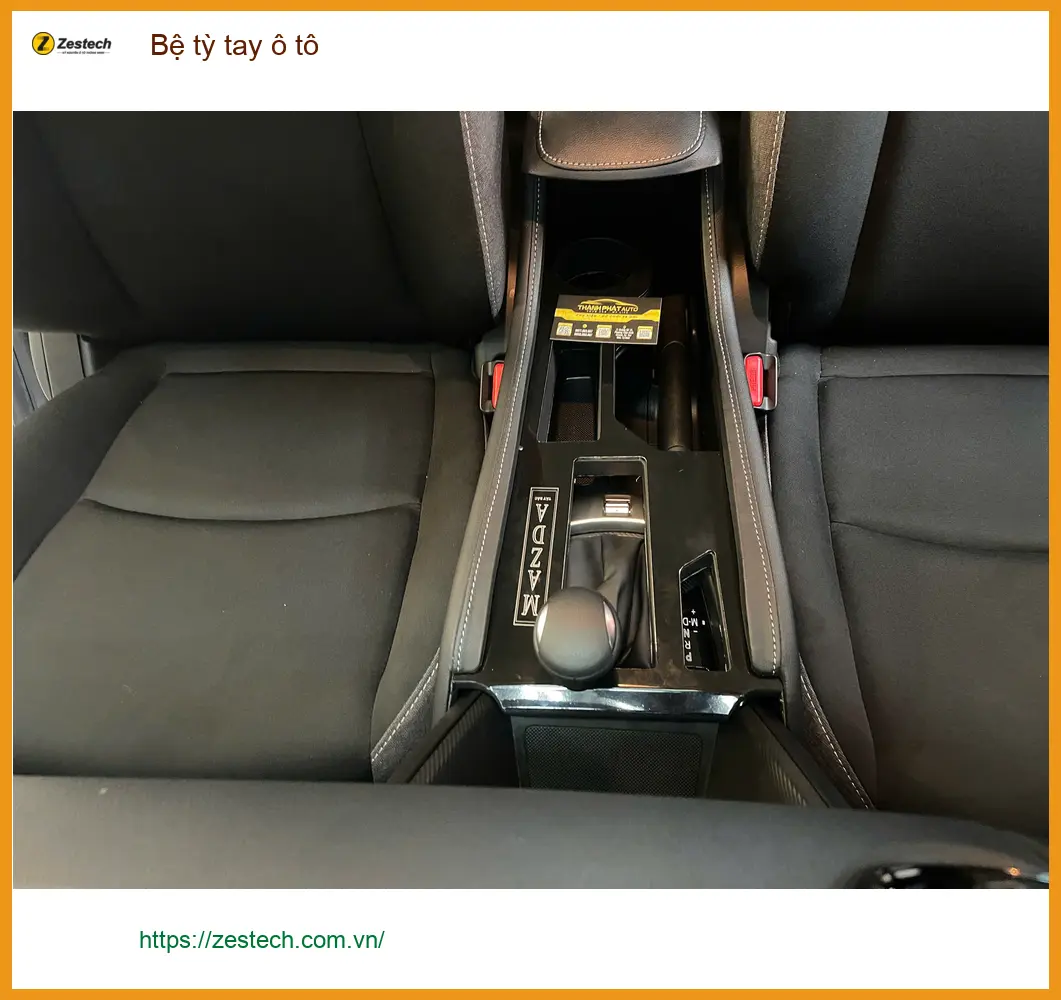 Anh Khải lắp bệ tỳ tay ô tô Hyundai Accent tại Quận 2 cho tiện nghi ảnh thực tế 3