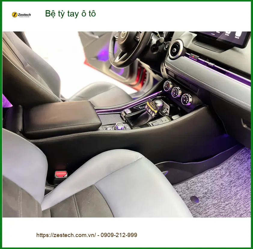 Chú Sỹ lắp bệ tỳ tay ô tô Hyundai Accent tại Quận 1 để lái xe đỡ mỏi ảnh thực tế 2