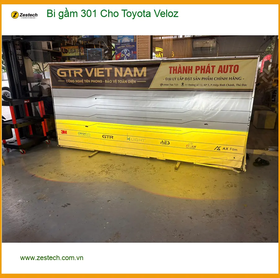 Chị Thanh độ bi gầm 301 cho Toyota Veloz tại Bình Chánh để cải thiện ánh sáng đêm ảnh thực tế 4