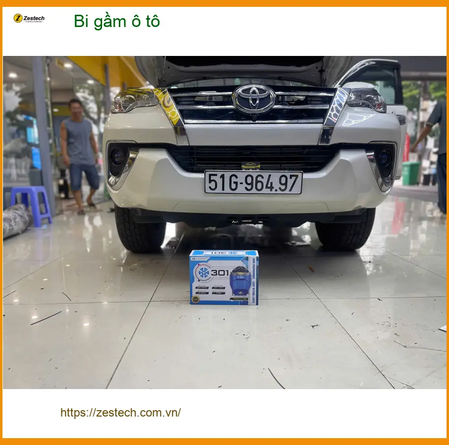 Anh Tùng lắp bi gầm Suzuki XL7 ở Quận 12 vì đèn zin yếu, khó thấy đường đêm ảnh thực tế 2