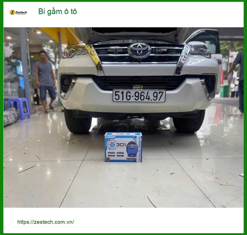 Anh Nam Honda CR-V độ bi gầm ô tô Quận Thủ Đức vì đèn zin yếu