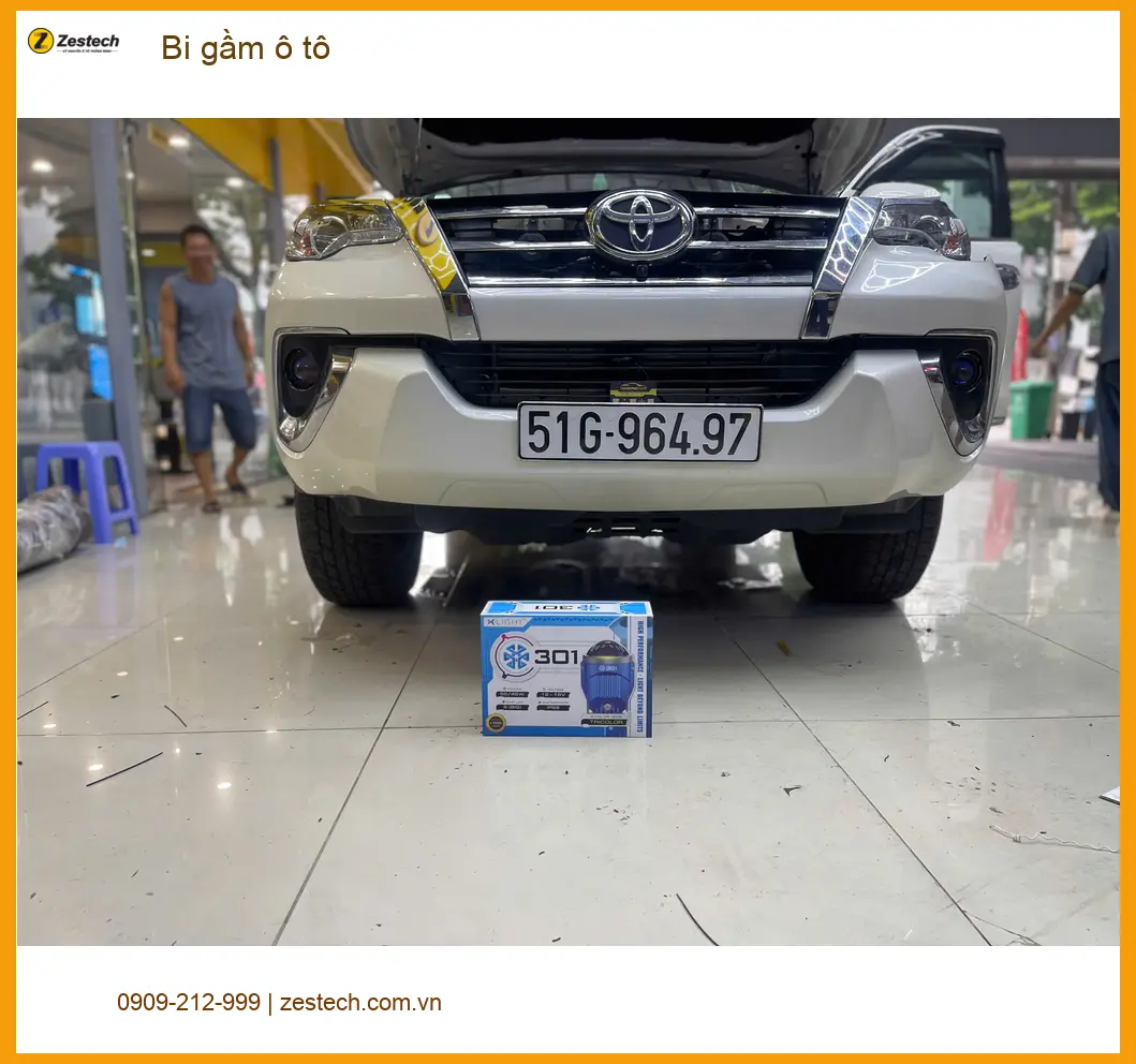 Anh Tùng độ bi gầm ô tô cho Hyundai Accent tại Củ Chi vì thường đi đêm ảnh thực tế 3