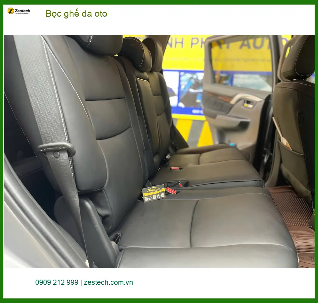 Chị Phương Anh bọc ghế da ô tô cho Hyundai Accent tại Quận 9 để nội thất thêm sang trọng