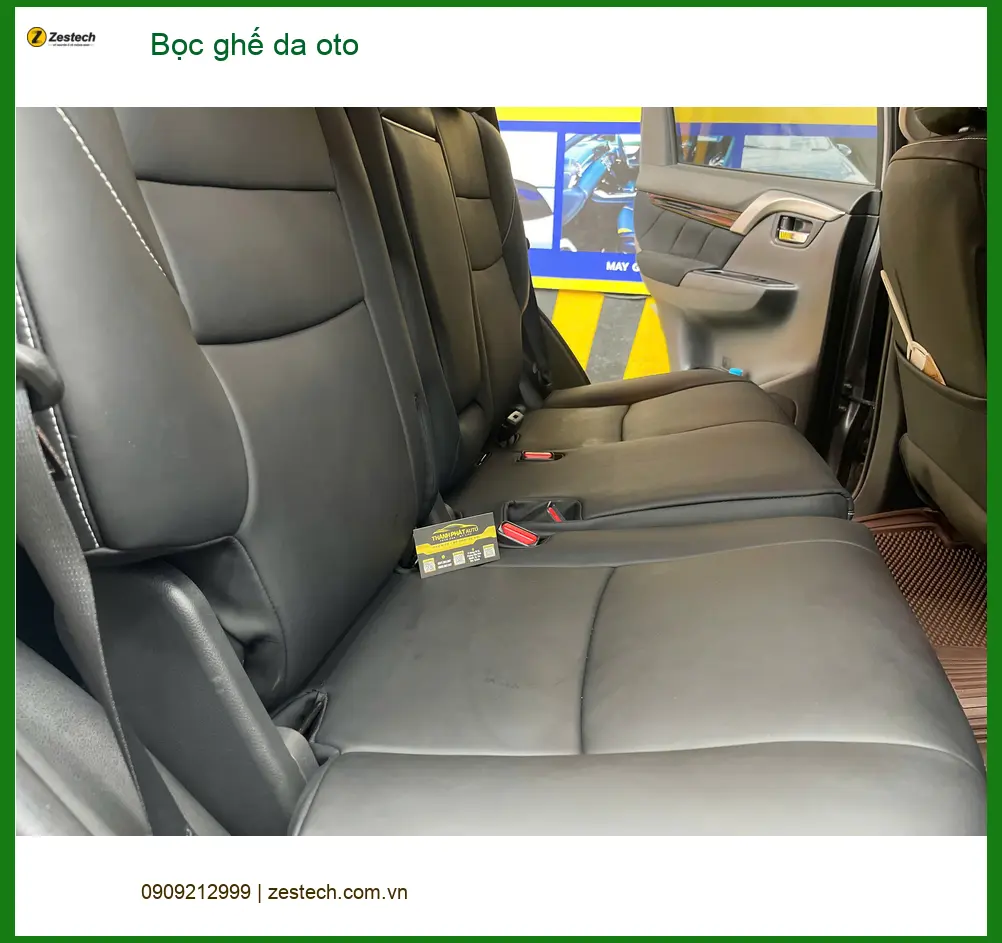Chị Bích bọc ghế da ô tô cho Kia K3 tại Quận Tân Bình để khoang xe sạch đẹp