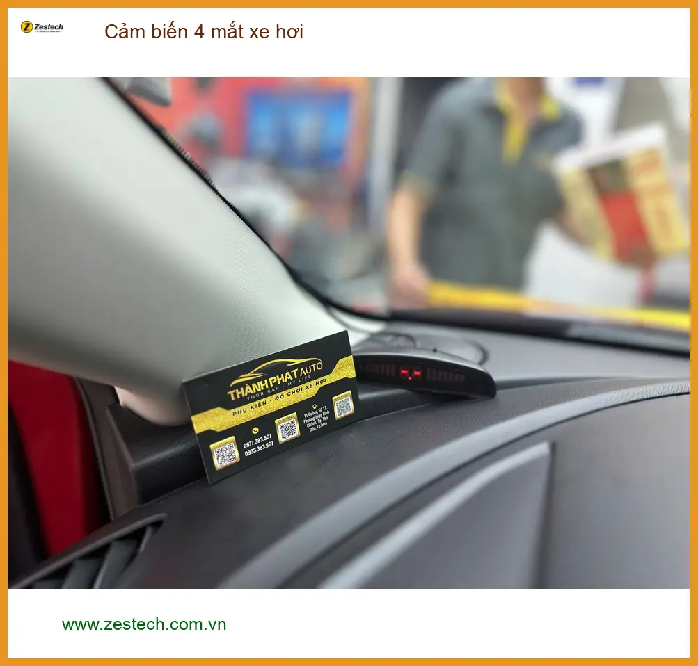 Chị Diệu lắp cảm biến 4 mắt xe hơi cho Kia K3 tại Quận 7 để đỗ xe dễ dàng hơn ảnh thực tế 5